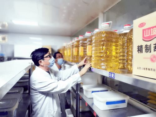 筑牢餐饮安全防线 以精细化风险管控扎根基层